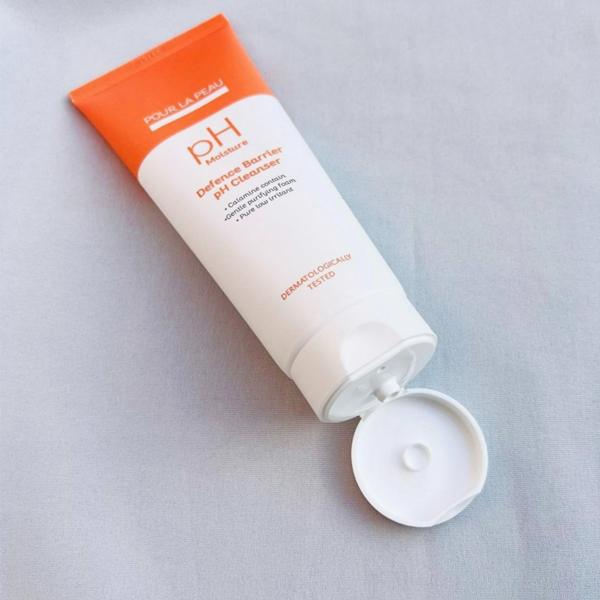 POUR LA PEAU Defence Barrier pH Cleanser 120ml Price In Bangladesh